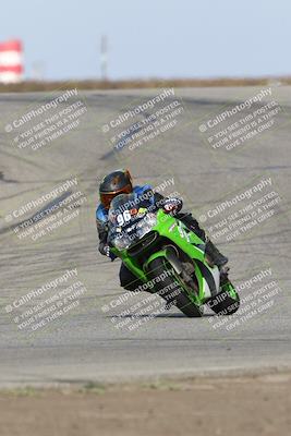 media/Nov-26-2023-TrackDaz (Sun) [[64ad8cfd8f]]/Mock Race/Outside Grapevine/